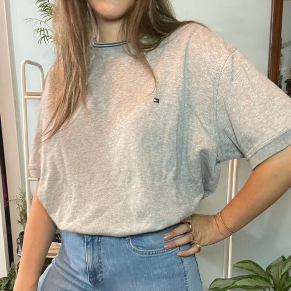 Tommy Hilfiger Tee - Picture 3 of 8